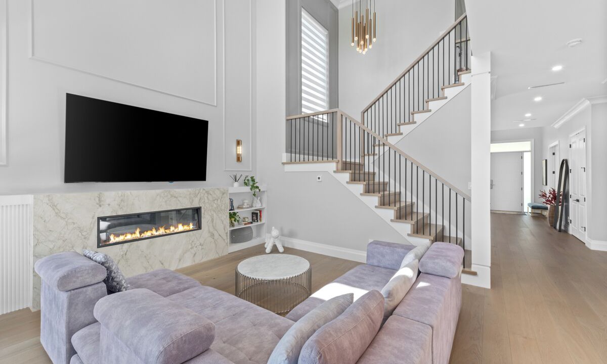 Photo of Livingroom in South Surrey