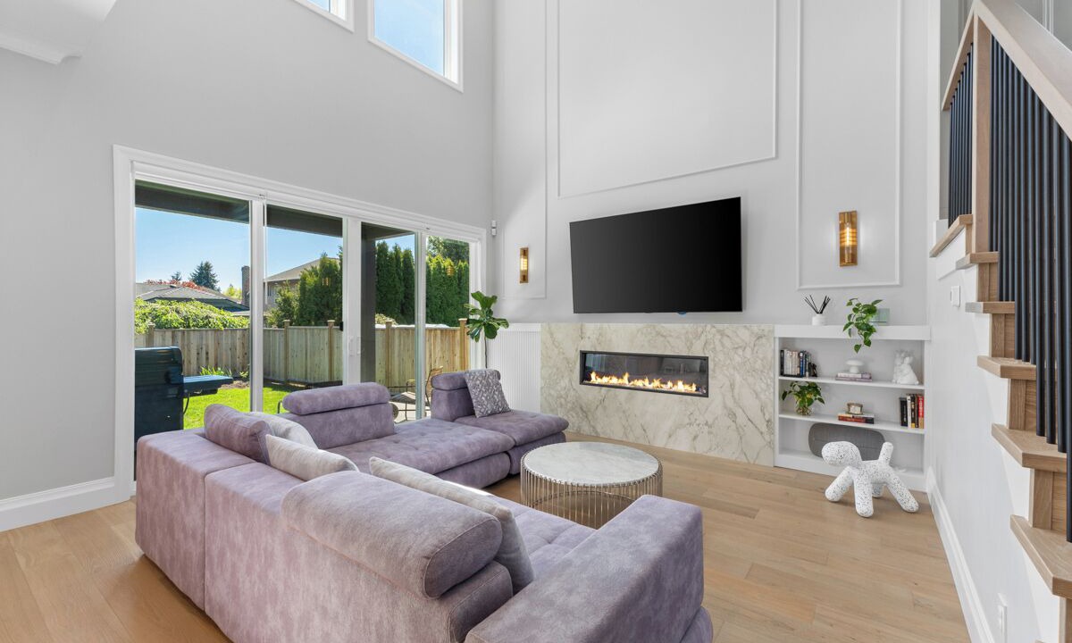 Photo of Livingroom in South Surrey