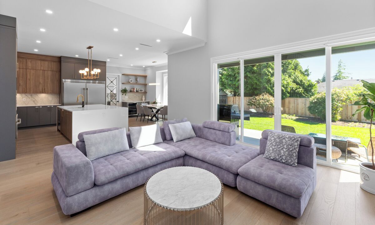 Photo of Livingroom in South Surrey