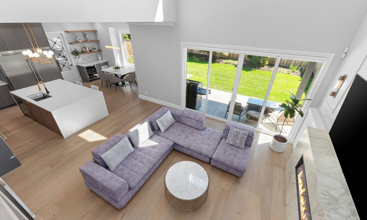 Photo of Livingroom in South Surrey