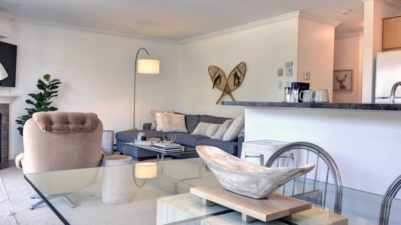 Photo of Livingroom in Saint-Faustin-Lac-Carre