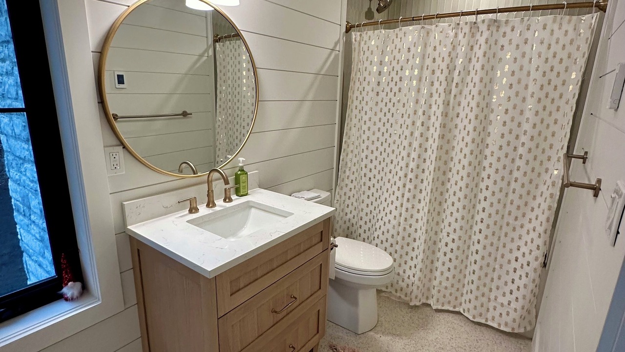 Photo of Bathroom in Flesherton