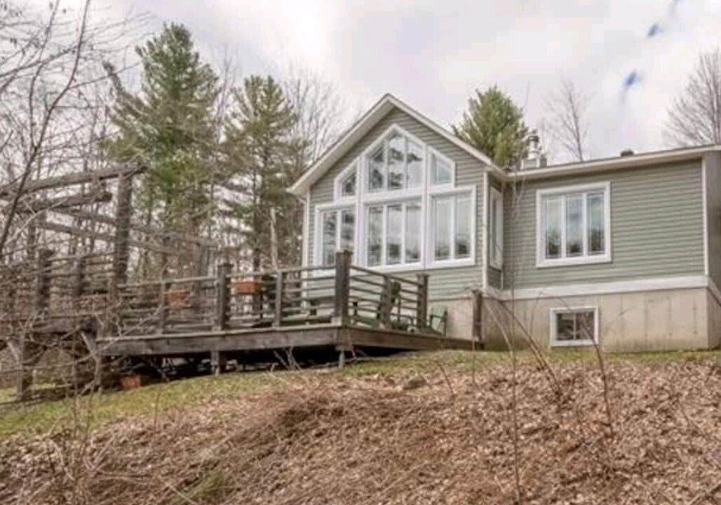 Photo of Outdoor in Bolton-Est