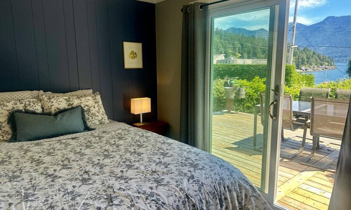 Photo of Bedroom in Bowen Island