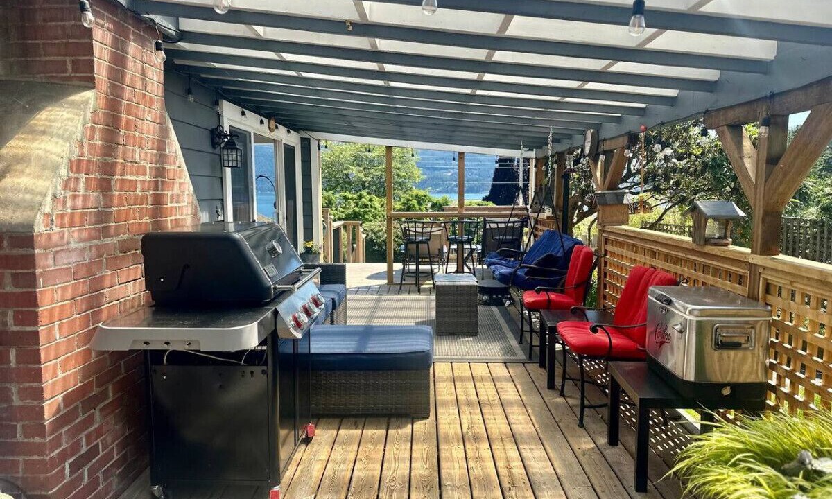 Photo of Patio Balcony in Bowen Island