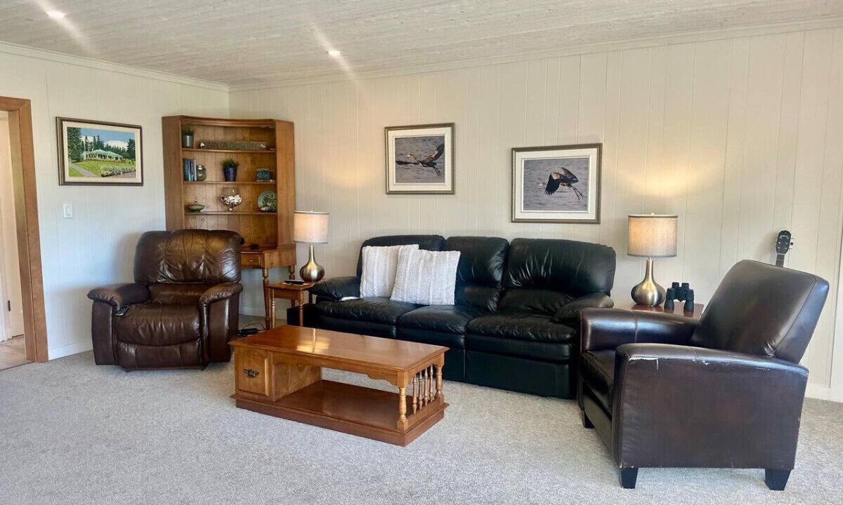 Photo of Livingroom in Bowen Island