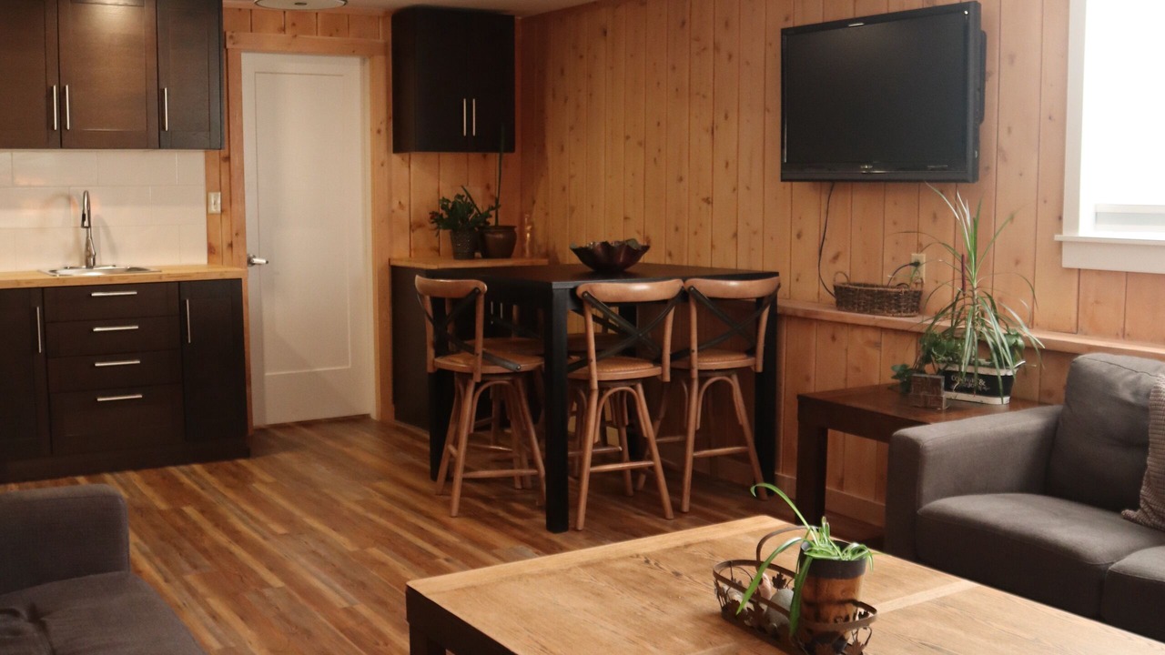 Photo of Livingroom in Lake Cowichan