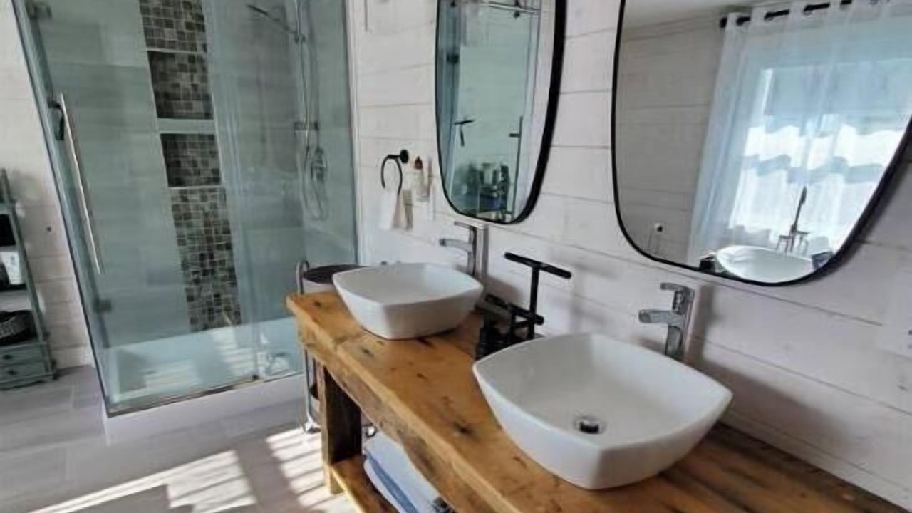 Photo of Bathroom in Twillingate
