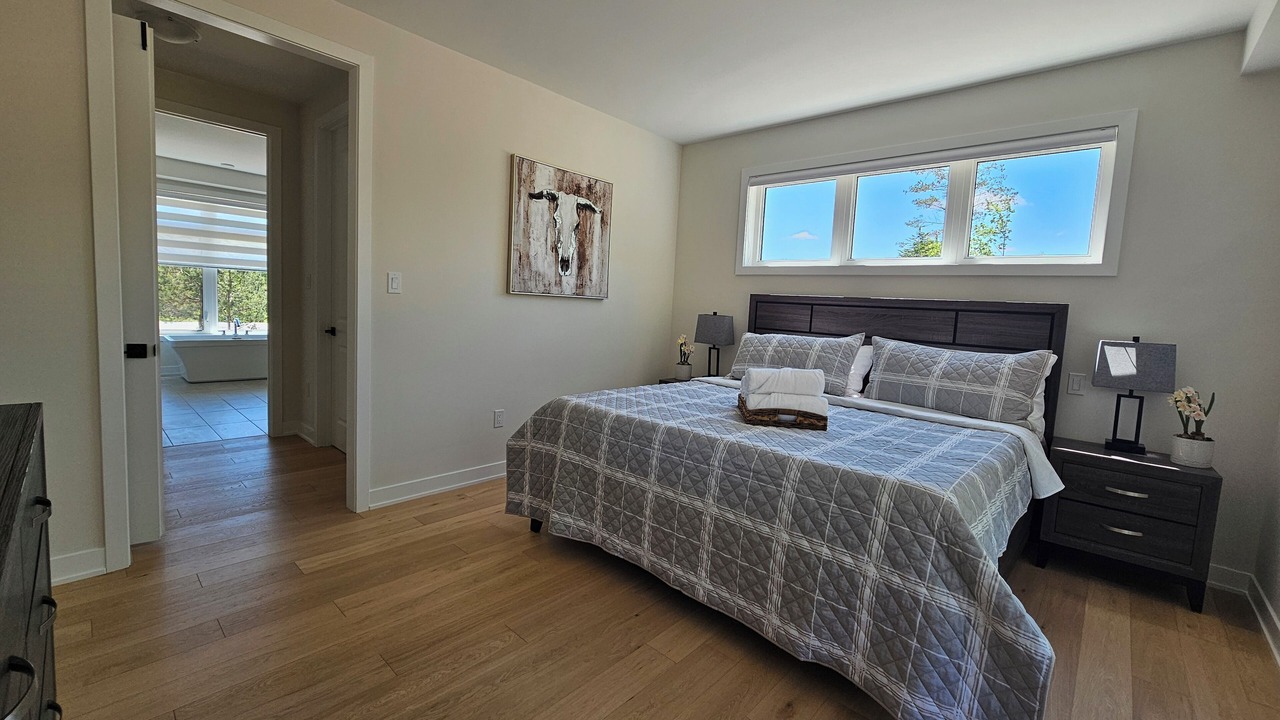 Photo of Bedroom in Lake of Bays