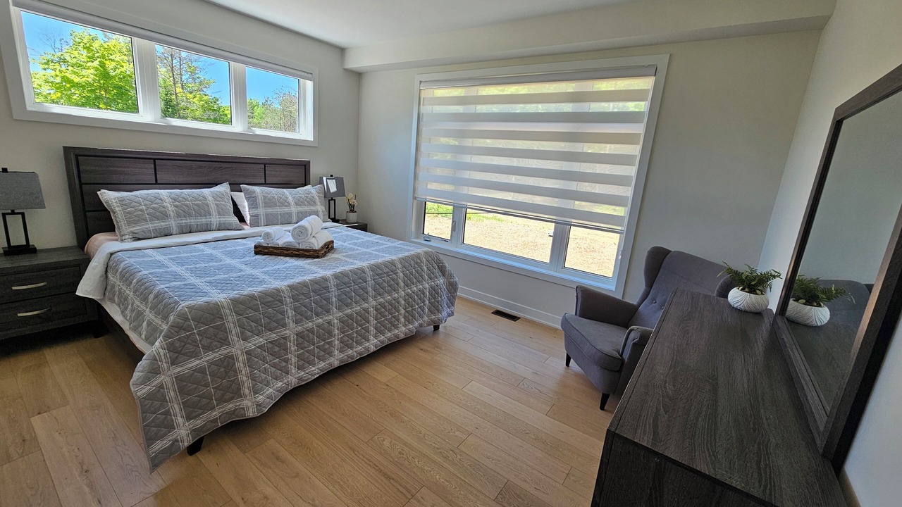 Photo of Bedroom in Lake of Bays
