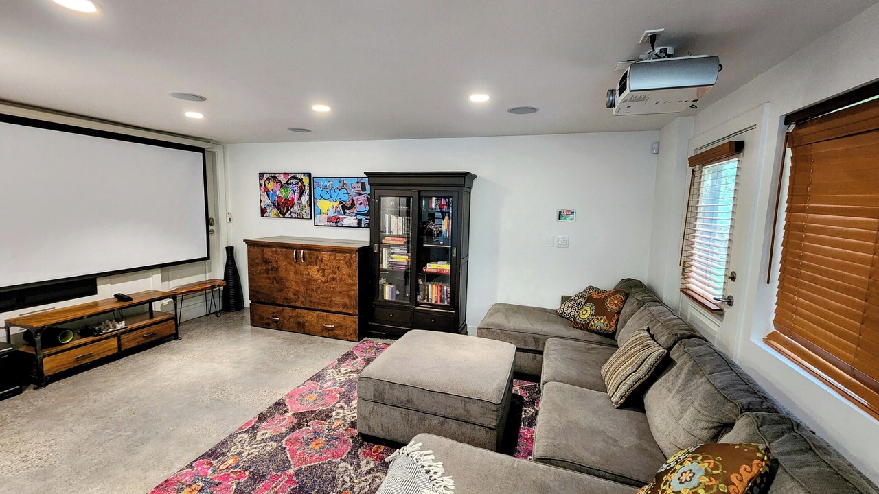Photo of Livingroom in West Vancouver