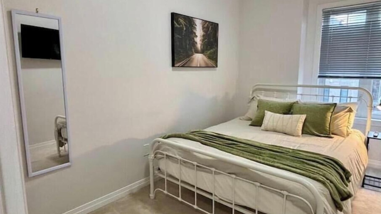 Photo of Bedroom in Bowmanville