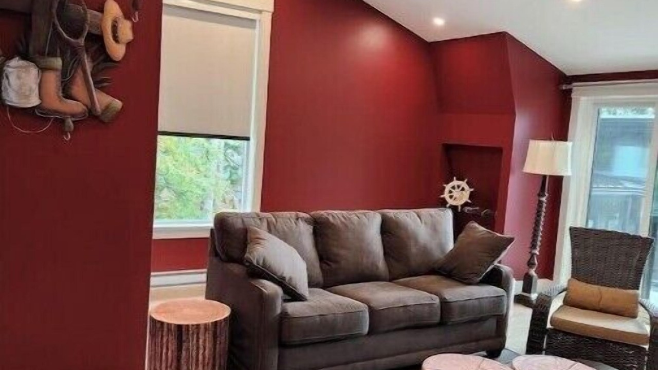 Photo of Livingroom in Shawnigan Lake