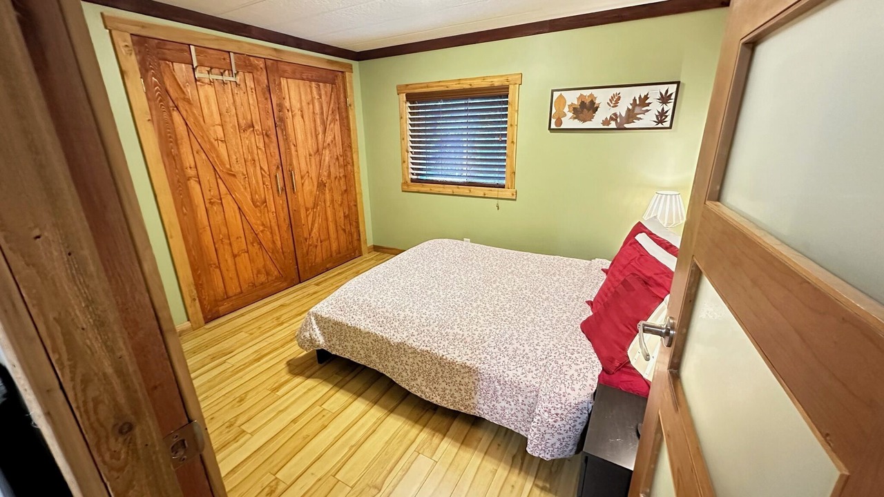 Photo of Bedroom in Swansea Point