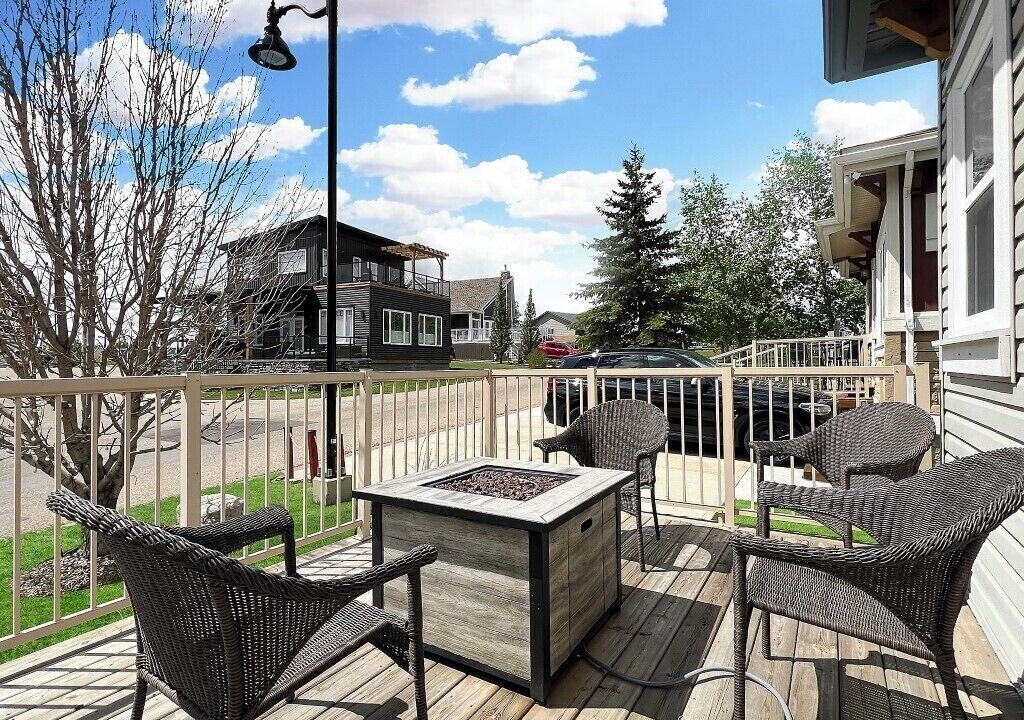 Photo of Patio Balcony in Pine Lake