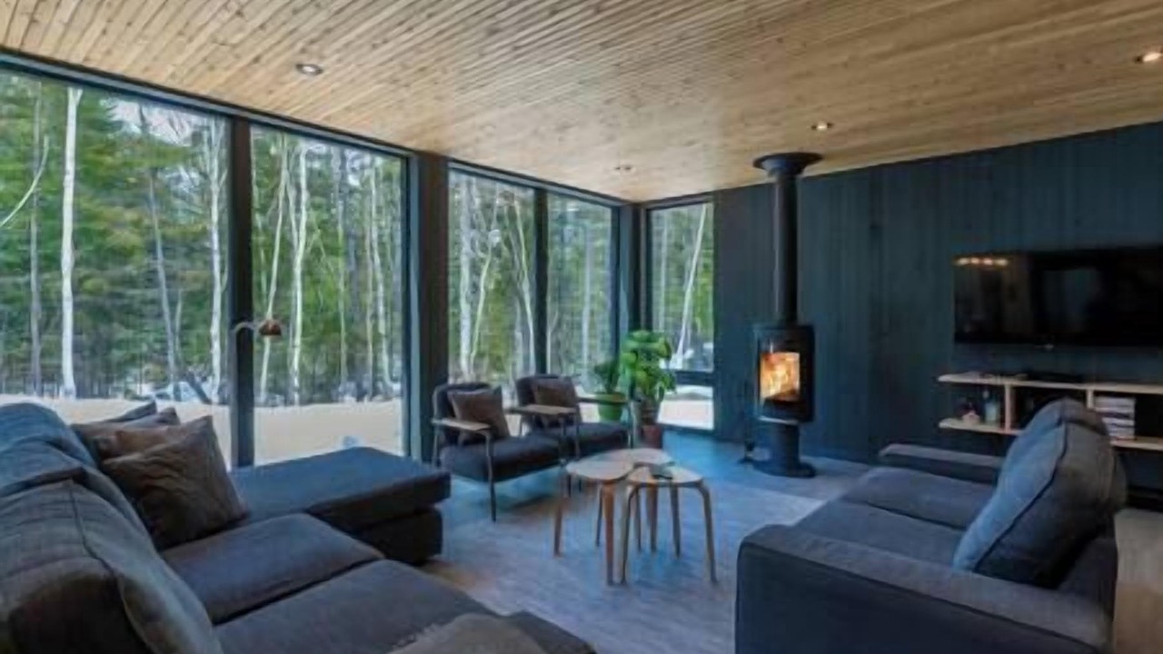 Photo of Livingroom in Saint Aime Des Lacs