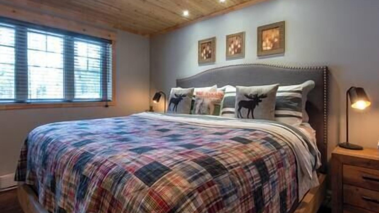 Photo of Bedroom in Saint Aime Des Lacs
