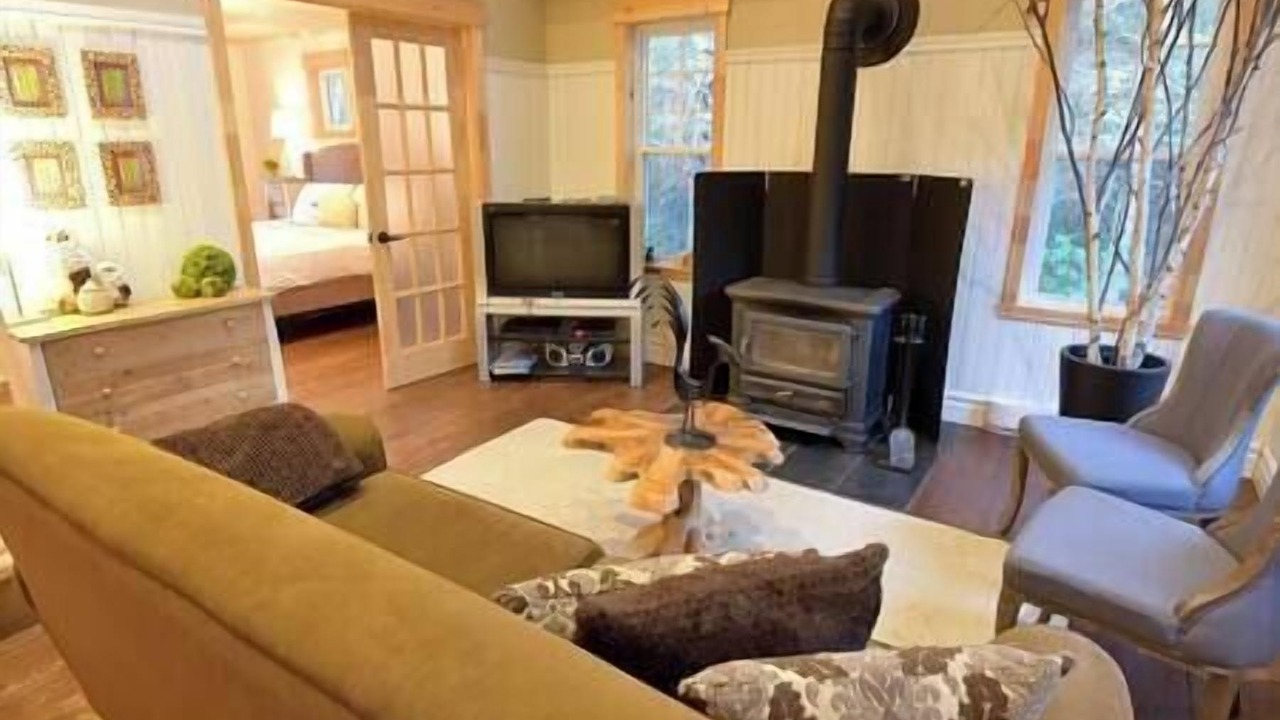 Photo of Bedroom in Saint Aime Des Lacs
