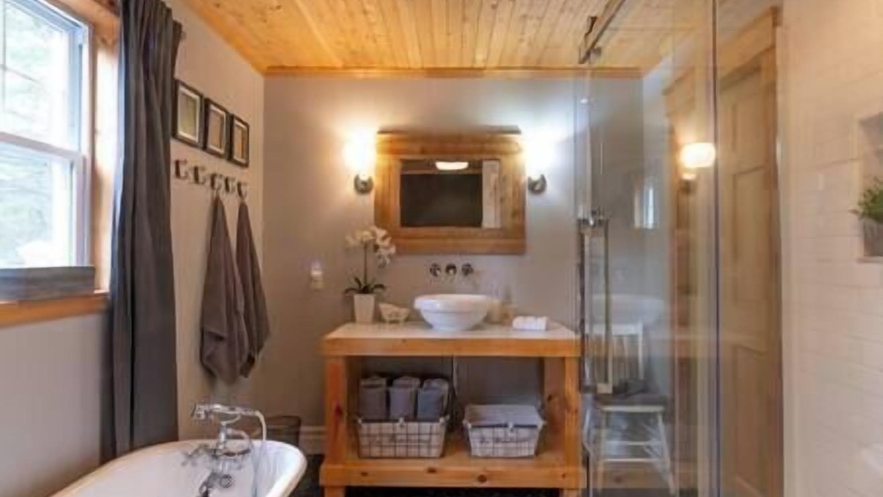 Photo of Bathroom in Saint Aime Des Lacs