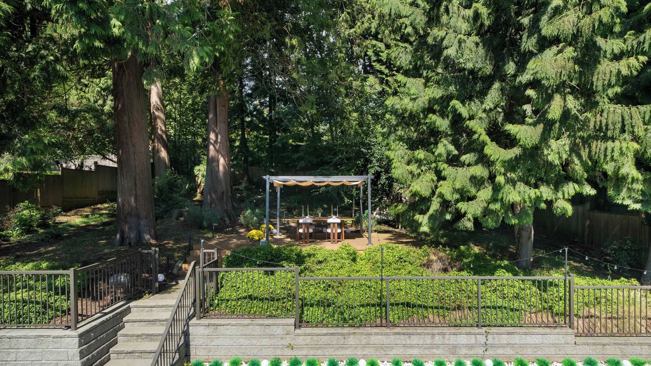 Photo of Outdoor in West Vancouver
