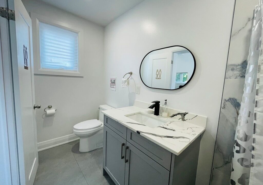 Photo of Bathroom in Niagara Falls
