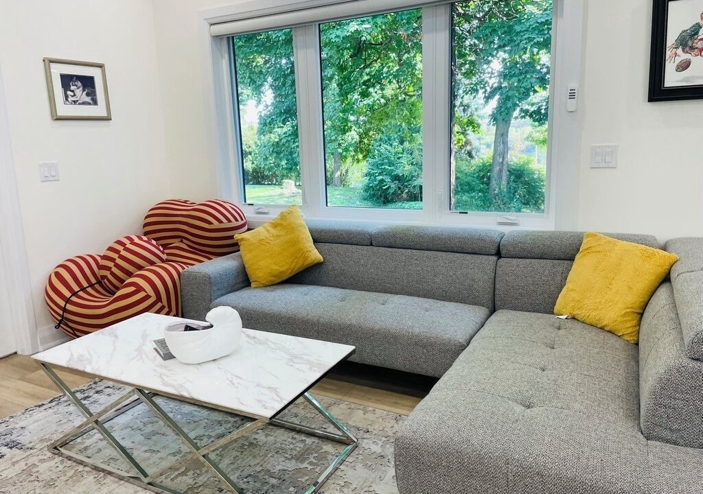 Photo of Livingroom in Niagara Falls