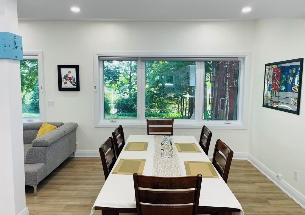 Photo of Livingroom in Niagara Falls