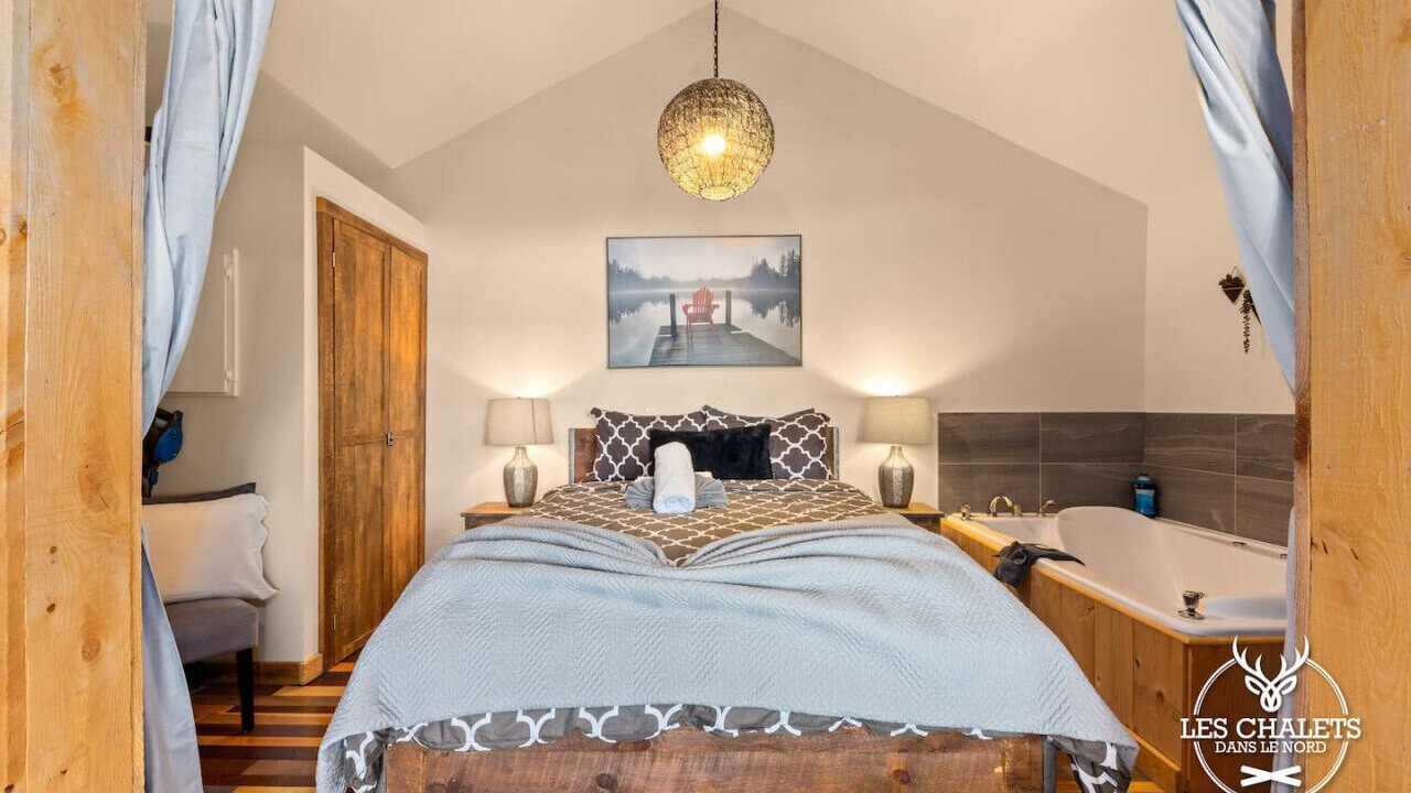 Photo of Bedroom in Sainte-Lucie-des-Laurentides