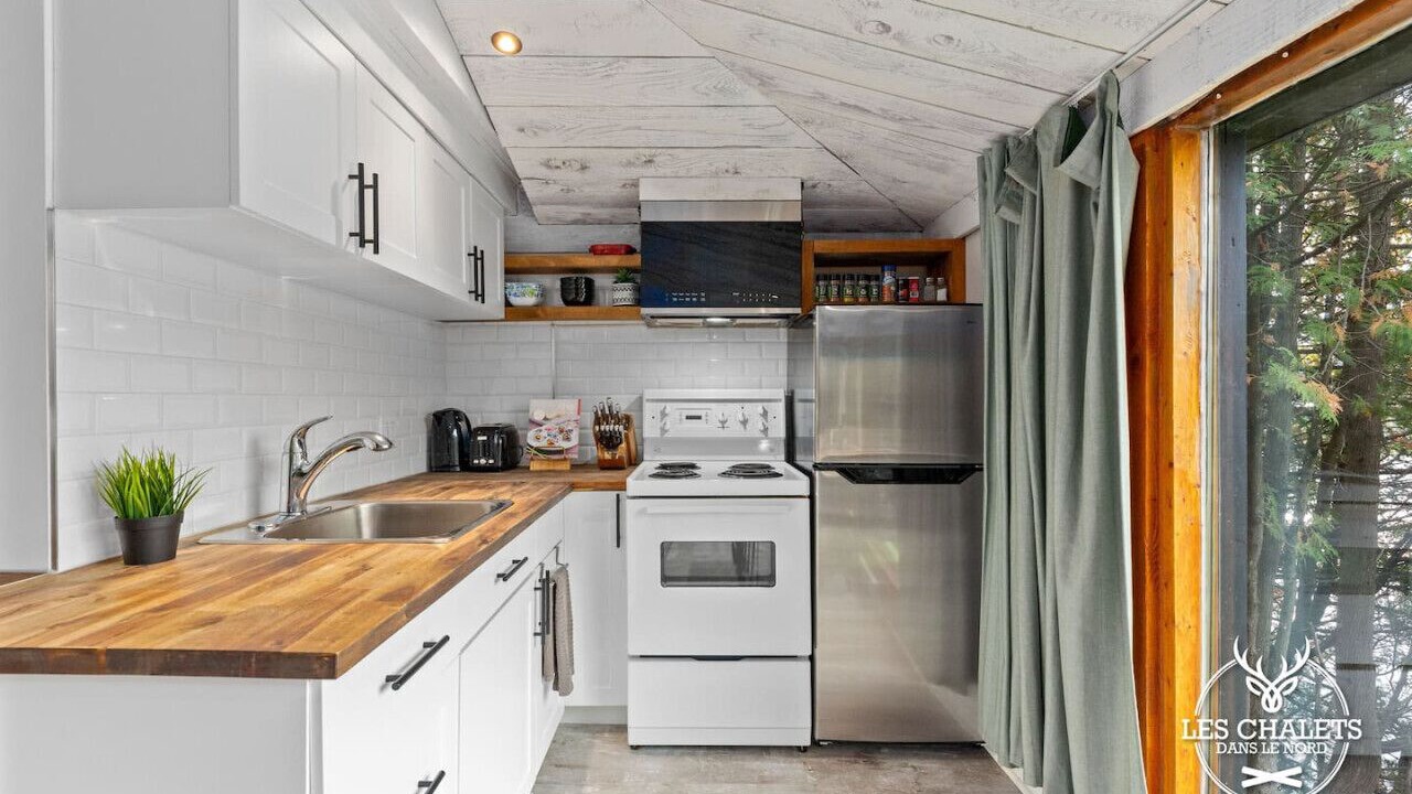Photo of Kitchen in Sainte-Lucie-des-Laurentides