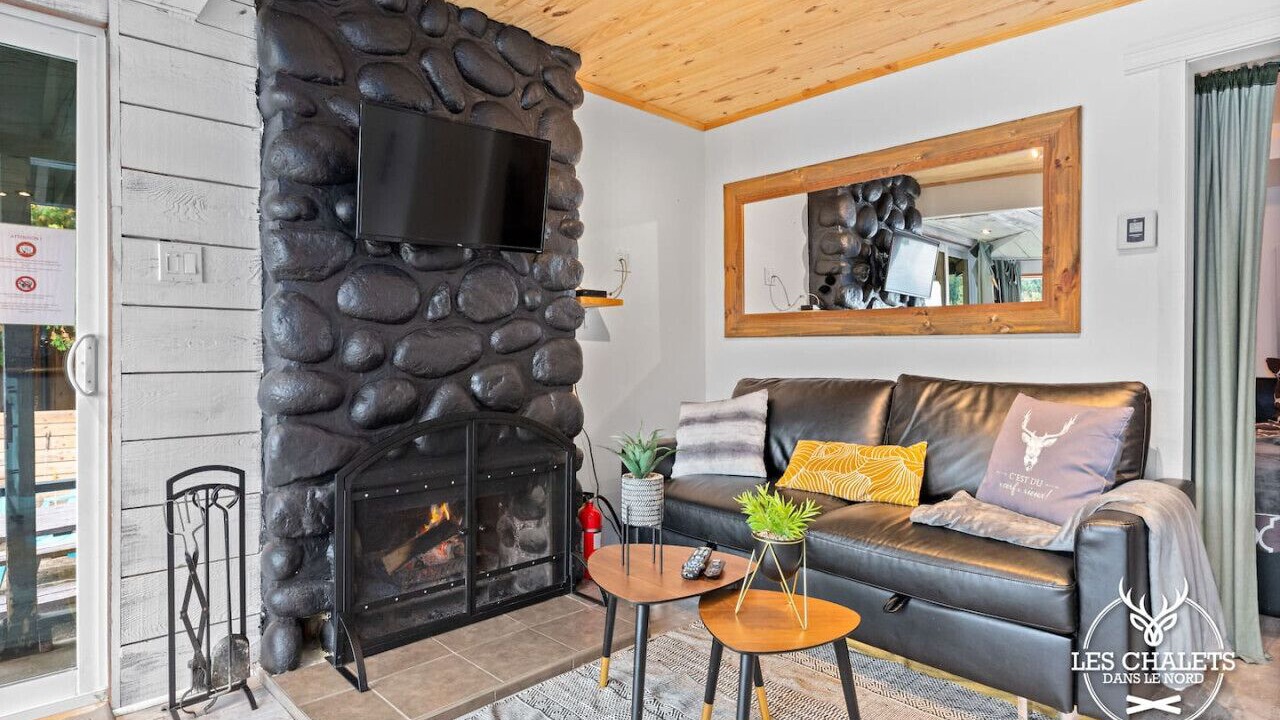 Photo of Livingroom in Sainte-Lucie-des-Laurentides