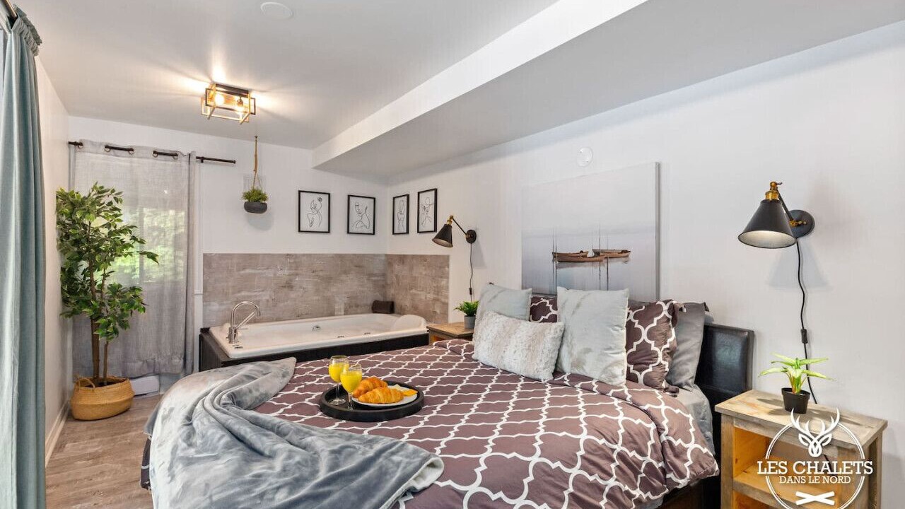 Photo of Bedroom in Sainte-Lucie-des-Laurentides