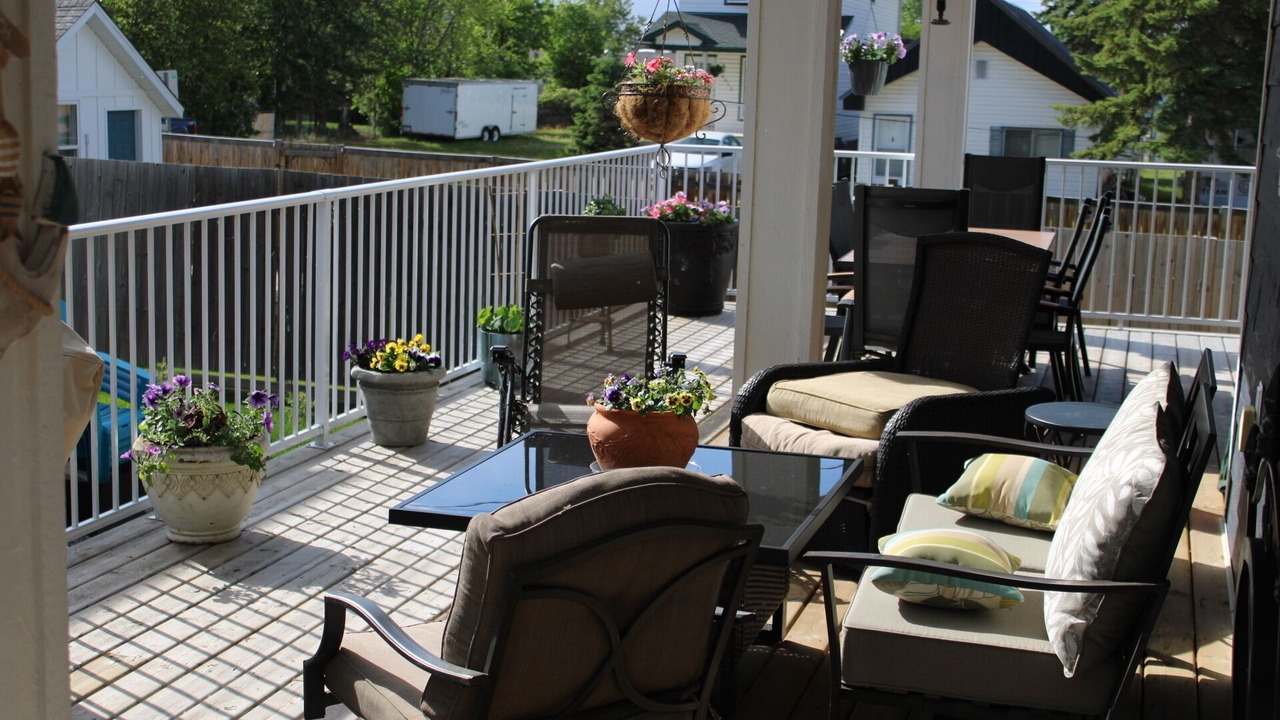 Photo of Patio Balcony in Sylvan Lake