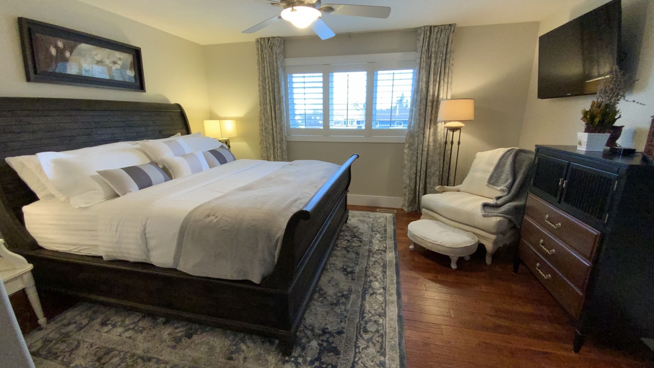 Photo of Bedroom in Sylvan Lake