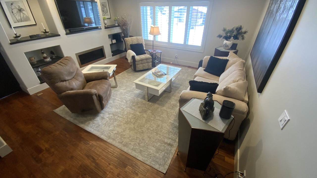 Photo of Livingroom in Sylvan Lake