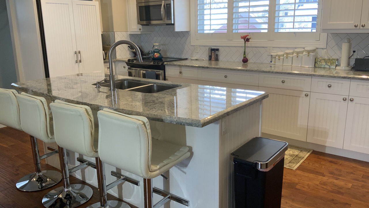 Photo of Kitchen in Sylvan Lake