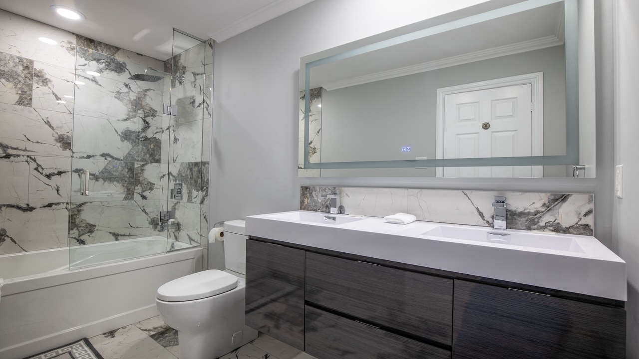 Photo of Bathroom in Niagara Falls