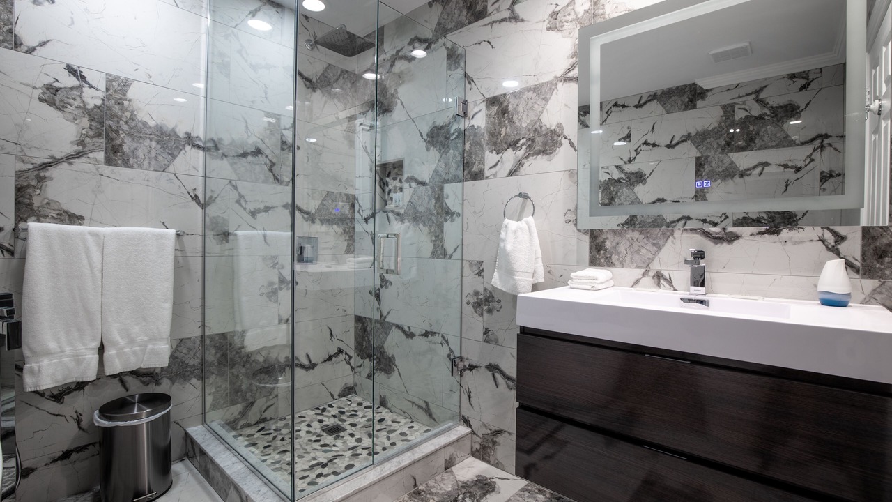 Photo of Bathroom in Niagara Falls