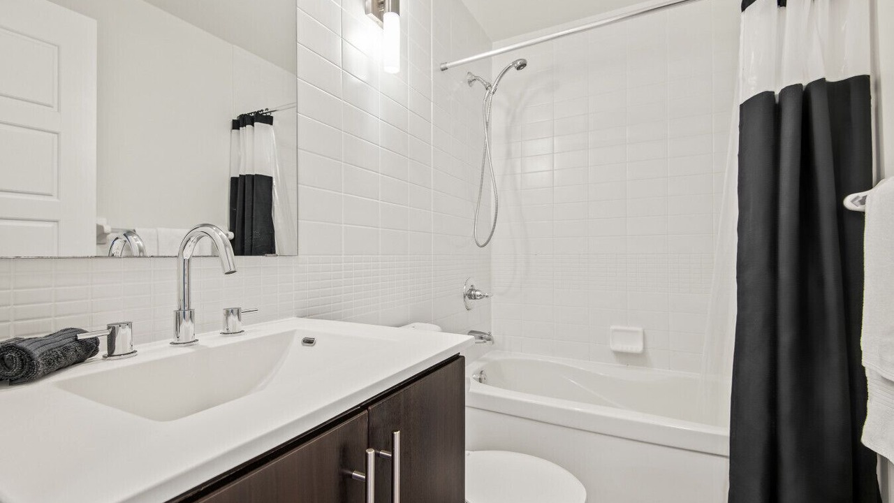 Photo of Bathroom in Cabbagetown