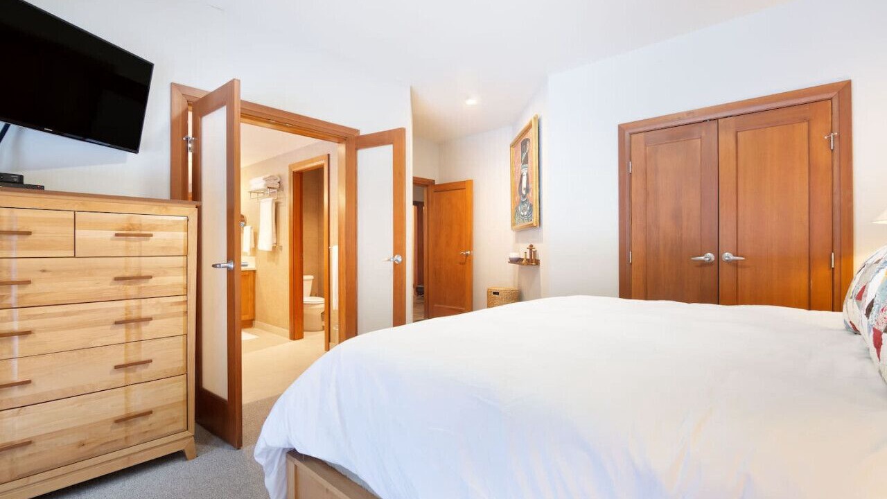 Photo of Bedroom in Village North