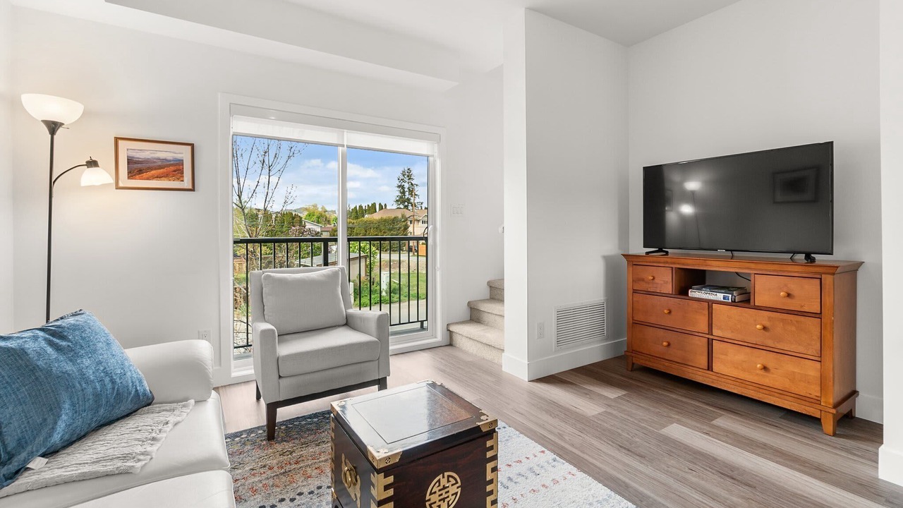 Photo of Livingroom in South Pandosy