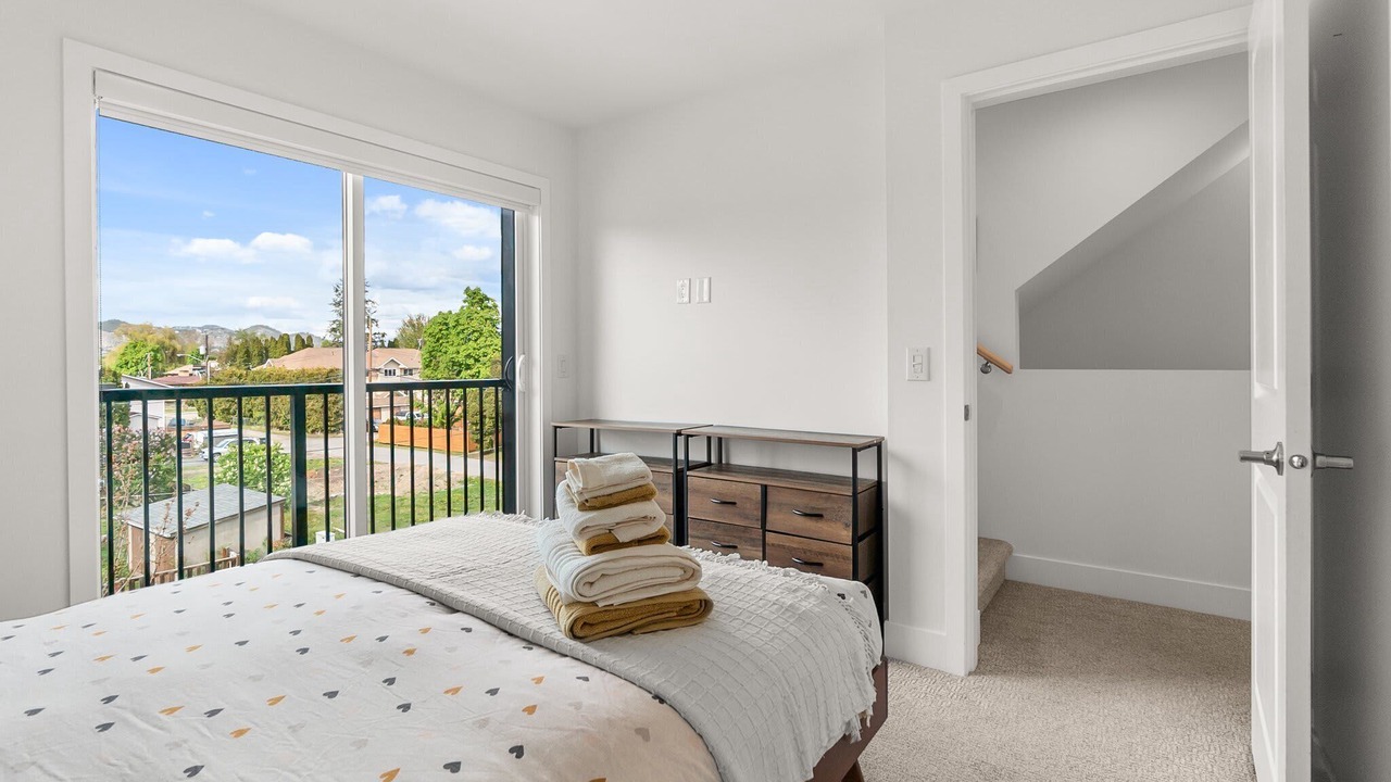 Photo of Bedroom in South Pandosy