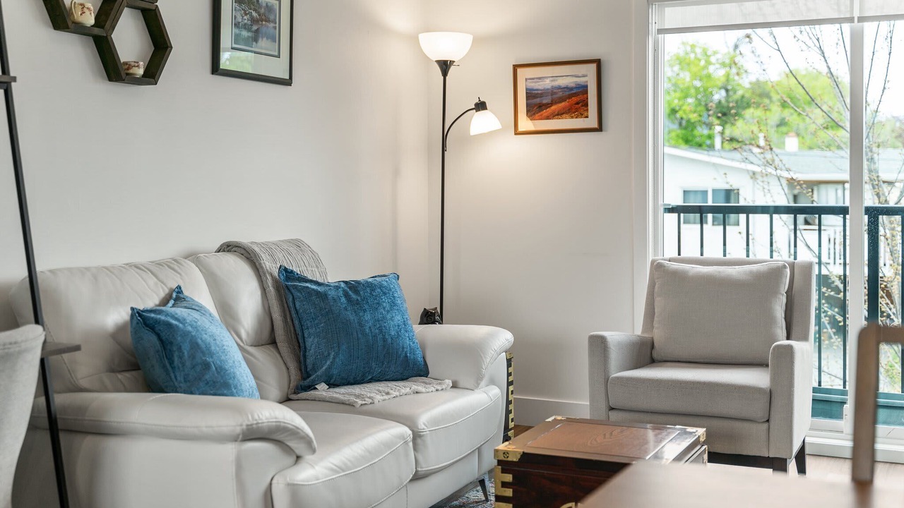 Photo of Livingroom in South Pandosy
