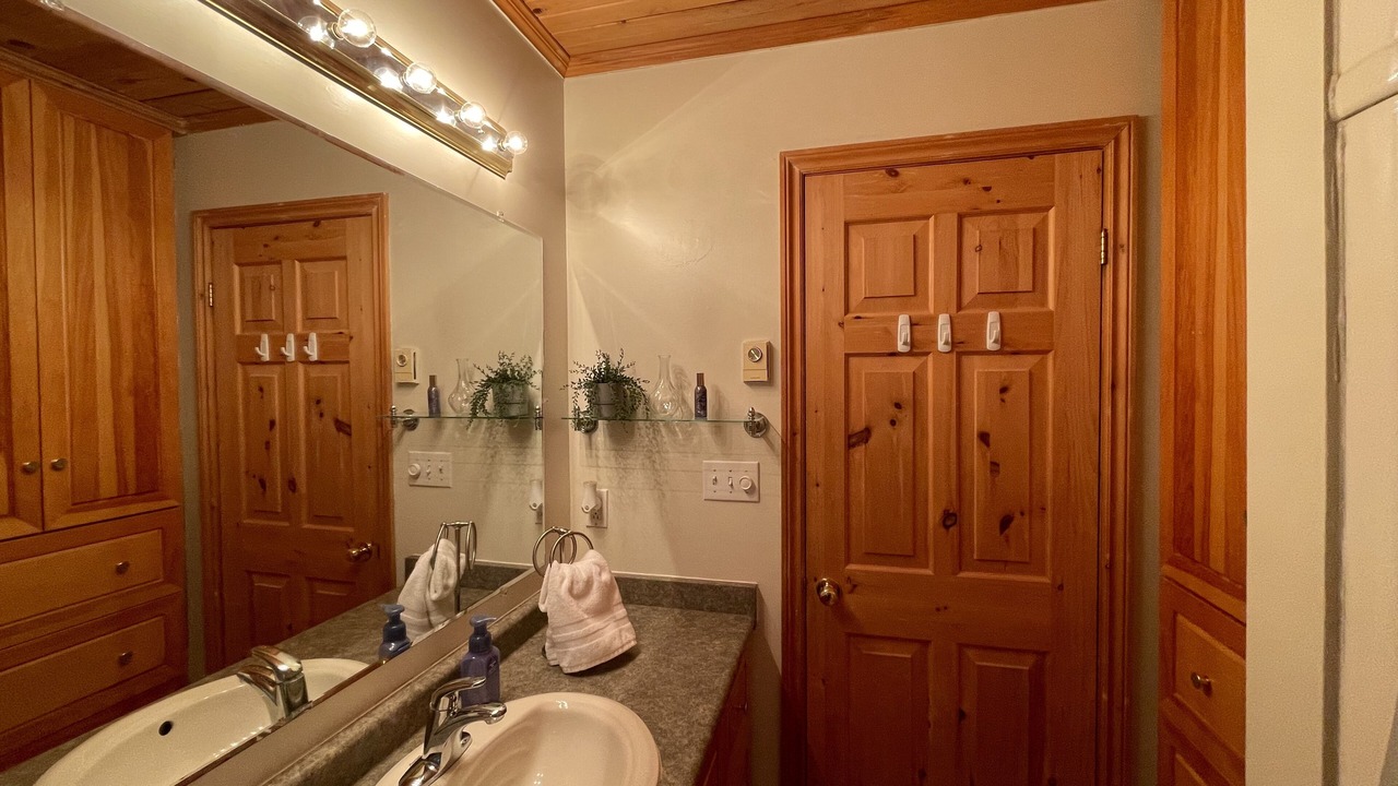Photo of Bathroom in Faraday