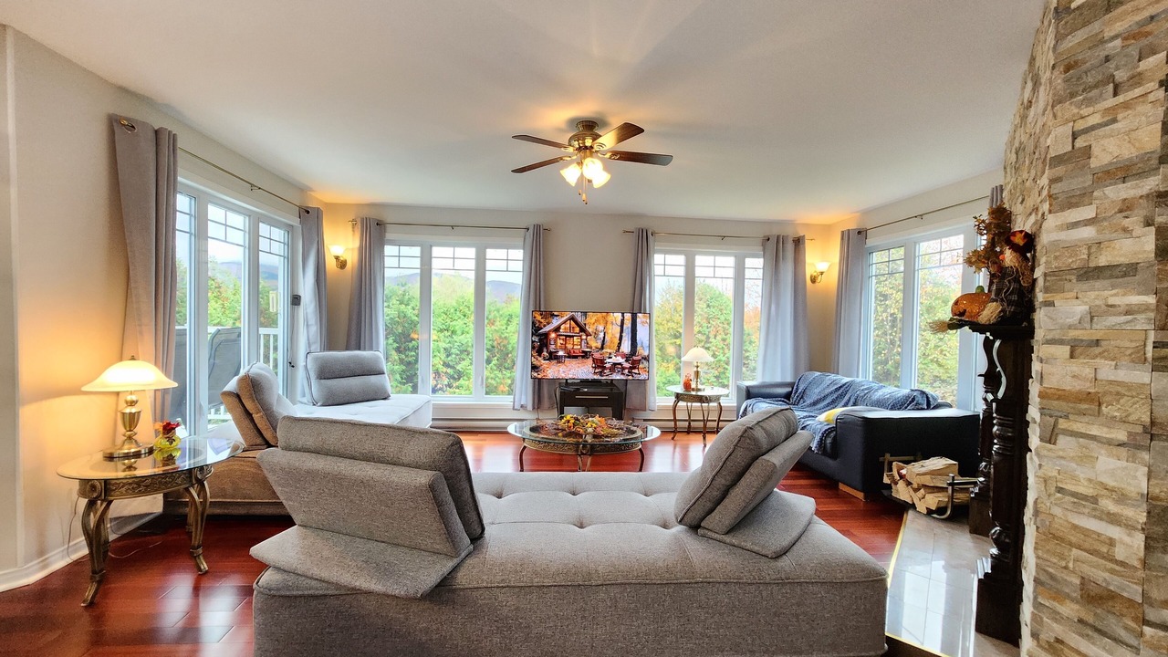 Photo of Livingroom in Sutton
