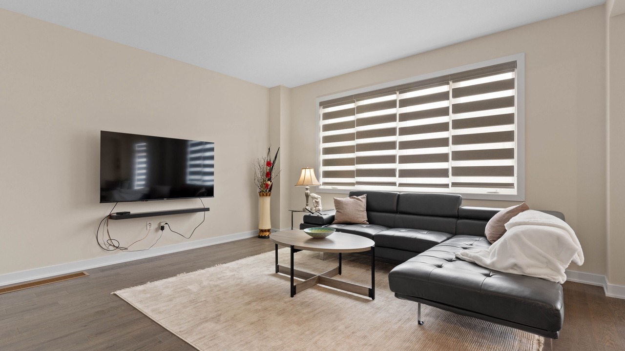 Photo of Livingroom in Welland