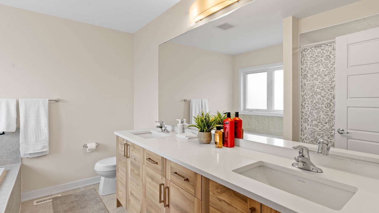 Photo of Bathroom in Welland