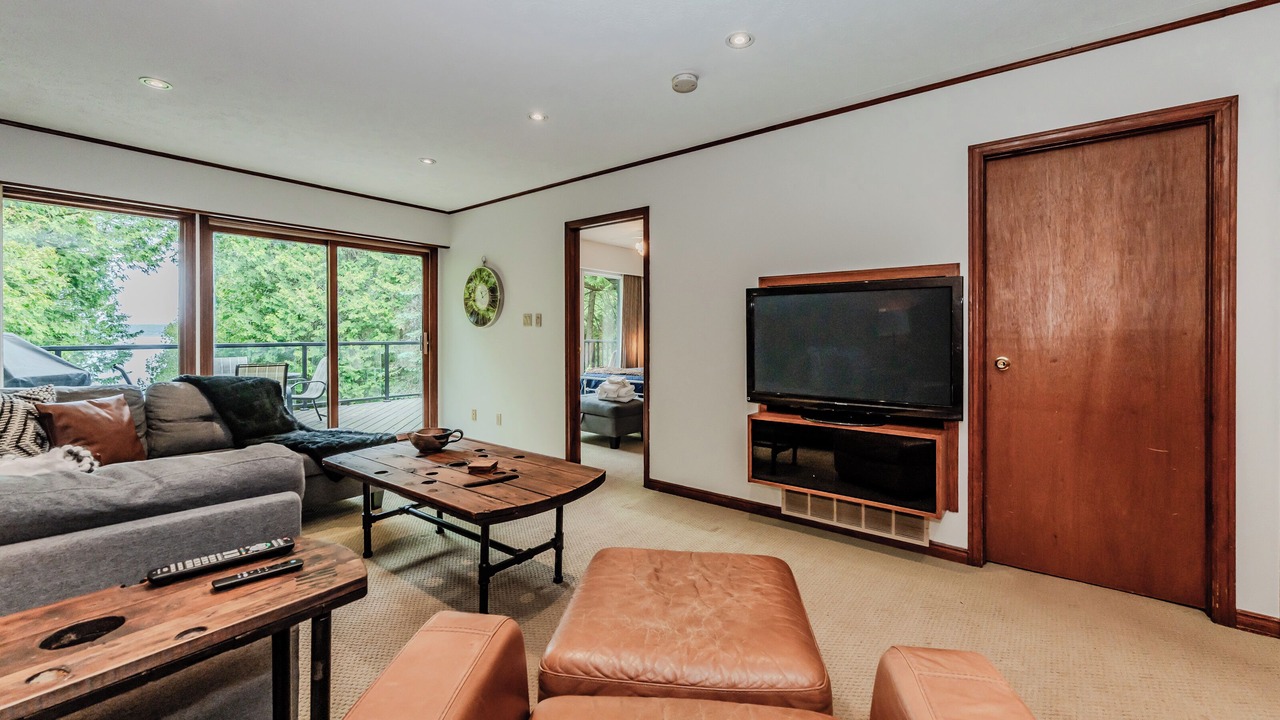Photo of Livingroom in Wiarton