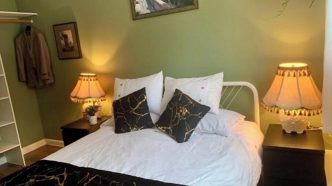 Photo of Bedroom in Ladner