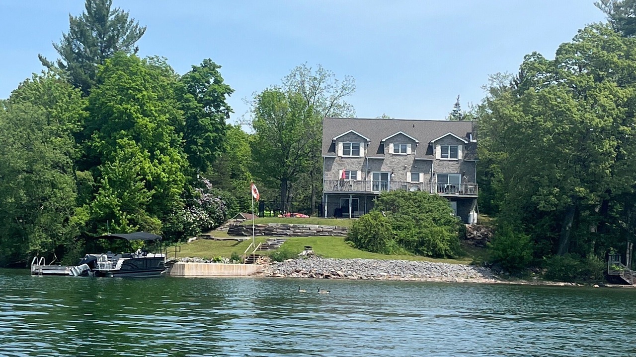 Photo of Outdoor in Lansdowne