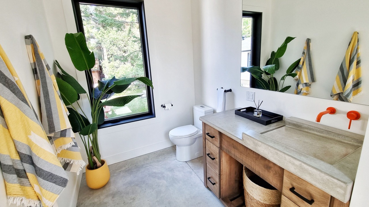 Photo of Bathroom in Sauble Beach
